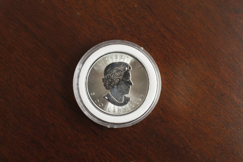 Imagen 2 de 3 de Moneda De Plata 1oz Maple Leaf - Canadá 2021