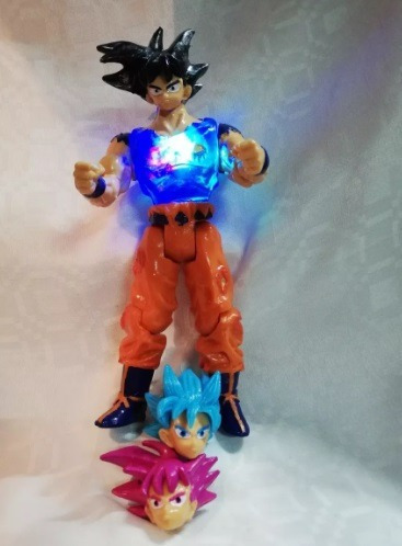 Muñeco Goku Dragón Ball Z 3 Cabezas Con Luz