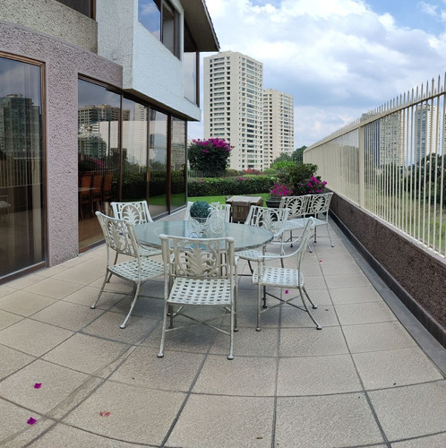 En Venta Excelente Casa En Conjunto En Lomas De Las Palmas (v)