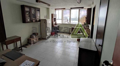 Imagen 2 de 9 de Oficina En Venta En Bucaramanga Centro