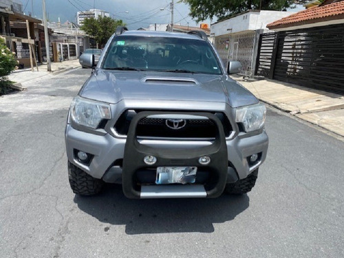 Imagen 2 de 10 de Toyota Tacoma Trd Sport 4x4 Plata