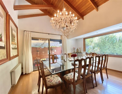 Casa En Arriendo De 5 Dorm. En Vitacura