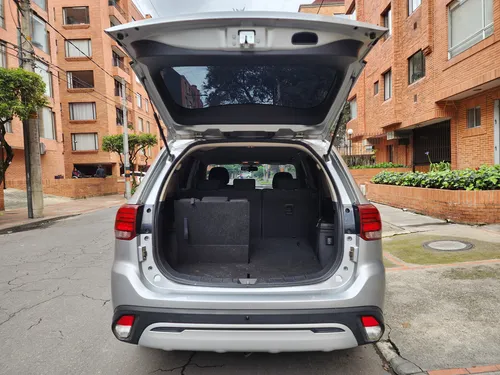Mitsubishi Outlander Kaiteki At 2.4 Cc 2022