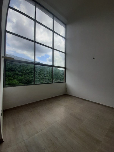 Mariana Castillo Vende Apartamento Penthouse Duplex Le Man Suites - Pra-023