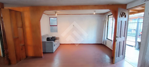 Casa En Venta De 3 Dorm. 2 Baños En Maipú