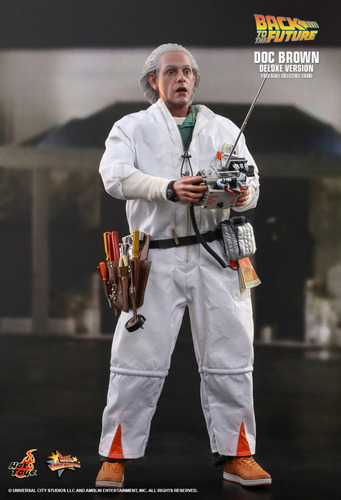 Doc Brown (deluxe Version) Sixth Scale Figure By Hot Toys