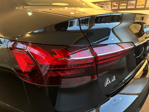 Audi A4 2.0 40 Tfsi Front