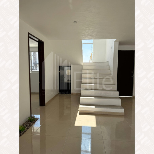 Casa En Venta Para Inversionistas En Lomas De Juriquilla