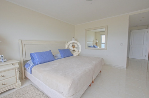 Apartamento En Alquiler - Mansa- Ref: 3989