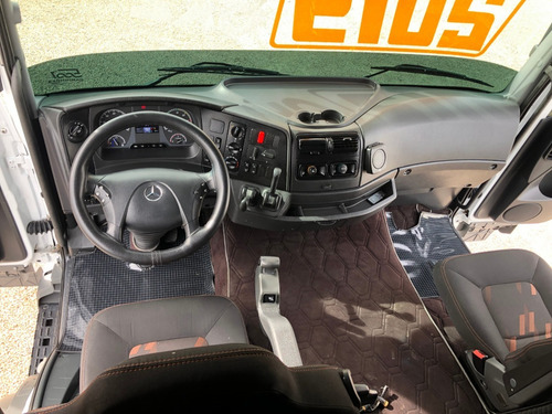 Imagem 23 de 25 de Mercedes Benz Axor 2544 6x2 Ano 2019 Trucado