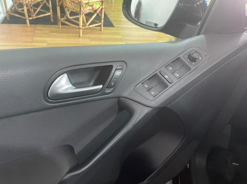 Imagem 14 de 15 de Vw Tiguan 1.4 Tsi 2017 Automática Teto Panoramico