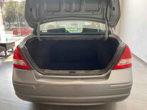 Imagen 15 de 15 de Nissan Tiida 2016 4p Sedán Drive L4/1.6 Man