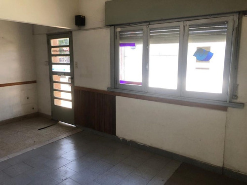 Venta Ph 2 Ambientes A Refaccionar Lanús