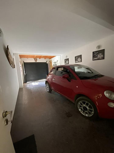 Venta Casa Con Piscina En Maquinista Savio Escobar