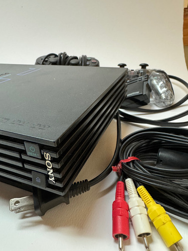 Consola Playstation 2 Con Cinco Controles Negro (Usado)