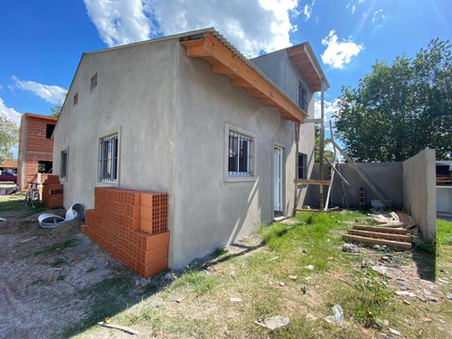 Imagen 15 de 15 de Chalet Venta 4 Amb Mar Del Tuyu Calle 84 Entre 7 Y 8 * Uf 4*