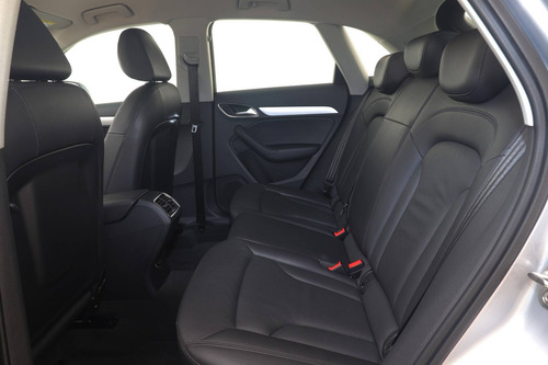 Imagem 13 de 15 de Audi Q3 1.4 Tfsi Ambiente Flex 4p S Tronic