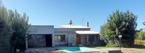 Hermosa Casa En Venta - Salto De Las Rosas