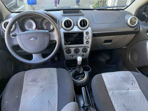 Ford Fiesta 1.0 Mpi Hatch 8v