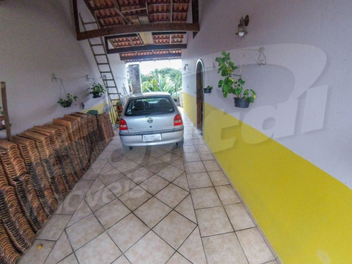Casa Muito Ampla Em Localização Privilegiada, Contendo 4 Dormitórios, Sendo 2 Suítes, Todos Os Cômodos Grandes E Confortáveis. - 3578471v