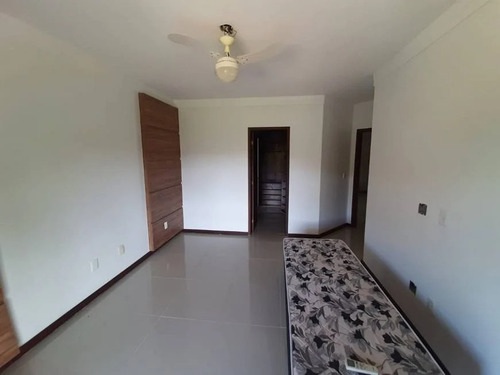 Imagem 6 de 18 de Casa 5/4 Á Venda Com Piscina Privativa E Enorme Jardim No Condomínio Encontro Das Águas. Ca00329
