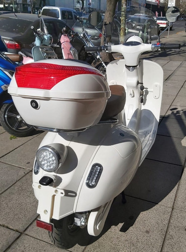 Imagen 5 de 25 de New Vespa Sunra Moto Okm Batería De Litio V