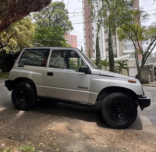 Chevrolet Vitara 1.6l 97 hp