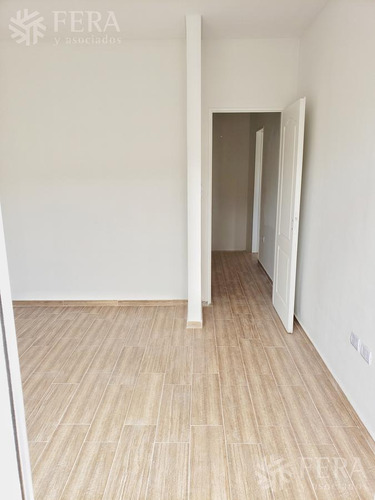 Imagen 6 de 17 de Venta De Departamento 3 Ambientes En Bernal (24224)