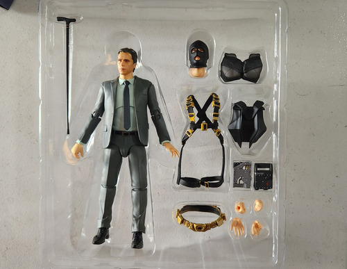 Batman Mafex Bruce Wayne Só Bruce