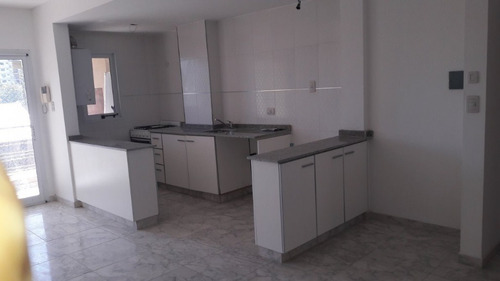 Imagen 6 de 14 de Departamento En Venta En Banfield Oeste
