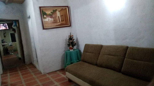 Imagen 3 de 10 de Se Vende Casa En Ciudad Flamingo, Chichiriviche (glc- 856)