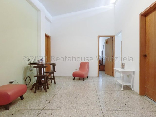 Casa Quinta En Venta En Santa Elena Barquisimeto 24-10415 Dh