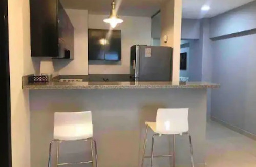 Imagen 5 de 8 de Anteriorsiguiente Apartamento En Alquiler En El Malecón Amueblado