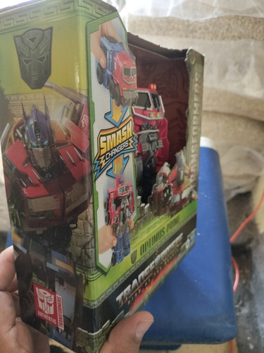 Transformers Rise Of The Beasts: Optimus Prime Smash Changer (Usado)