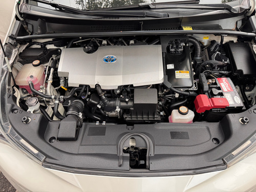 Toyota Prius 1.8 Premium Cvt