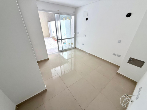 Departamento En Venta Torre Leonardo 1 Dormitorio Cochera Patio Villa Carlos Paz
