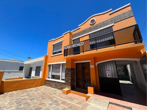 Casa En Venta - Perez Castellanos