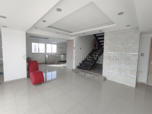 Imagen 15 de 18 de Penthouse En Venta En La Zona Centro De Maracay Db 23-16061