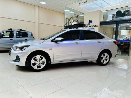 Imagen 6 de 12 de Chevrolet Onix Premier 21.000 Km Retira U$d 11990 Y Financio