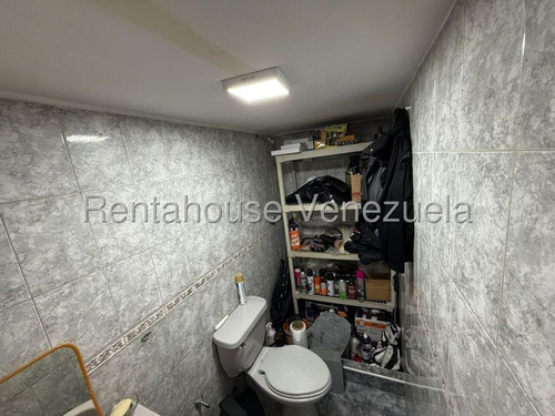 Sarría !! Excelente Galpón En Venta A Pie De Calle, 595 M2, 2 Baños, Muy Bien Ubicado. Ideal Para Desarrollar Actividades Comerciales O Industriales Que Requieran Amplitud Y Buena Altura