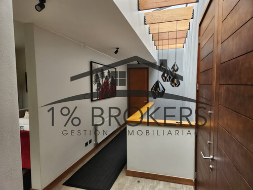 Increible Casa En Exclusivo Condominio De Lo Barnechea