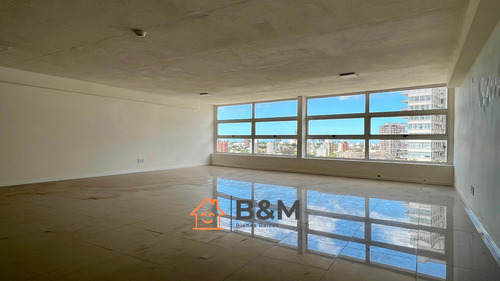 Imagen 13 de 14 de Alquiler Oficina Parque Batlle - Penthouse