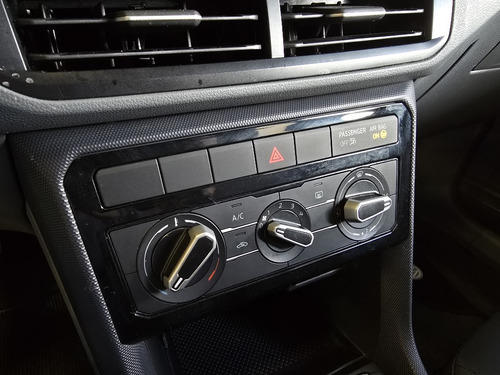 Volkswagen T-Cross 1.0 200 TSI TOTAL FLEX AUTOMÁTICO