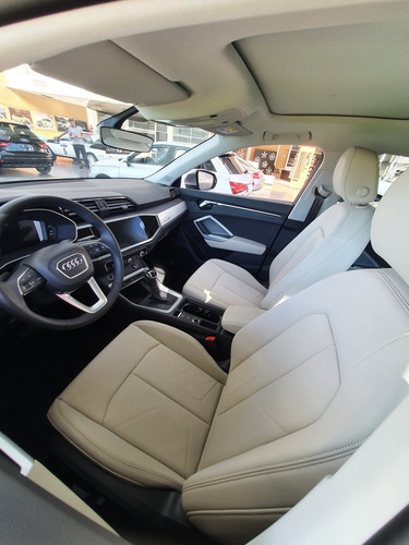 Imagen 2 de 6 de Audi Q3 2021 1.4 Tfsi Sport 150 Cv
