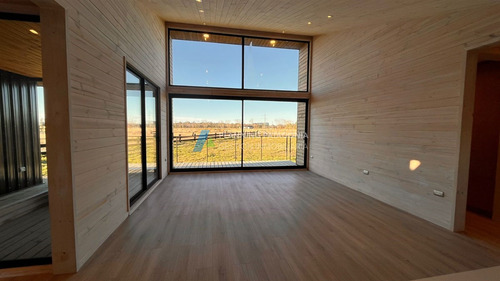 Casa En Venta De 3 Dorm. En Frutillar