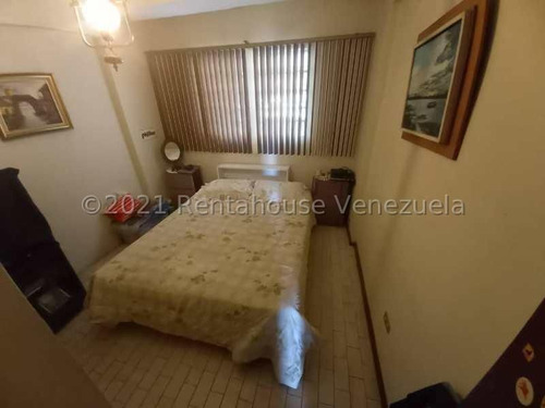 Imagen 9 de 12 de Casa Venta Colinas Santa Monica 22-3971-y Ymanol Elizalde 0414-3227631