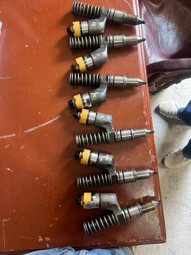 Inyectores Caterpillar C15 Biturbo Diesel #2490709 (Usado)