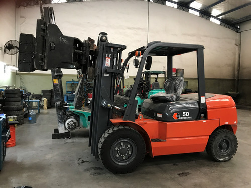 Imagen 15 de 17 de Autoelevadores De Alquiler De 1 A 15 Tn