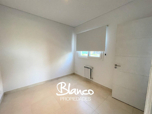 Casa En Alquiler En Puertos Del Lago, Barrio Acacias, Escobar, G.b.a. Zona Norte