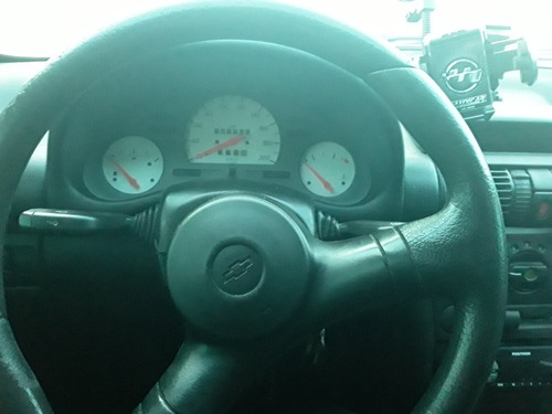 Chevrolet Corsa 1.0 Wind Milenium 5p 2002